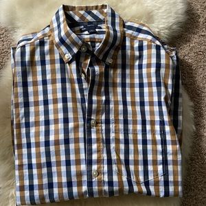 Gap plaid button down shirt